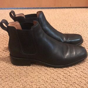 Rarely Worn Madewell Black Leather Chelsea Boots